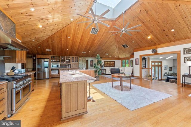 15192 HARRISON HILL LN, Leesburg, VA 20176