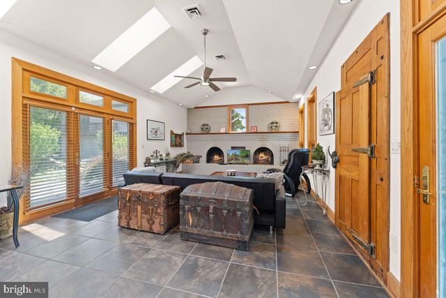 15192 HARRISON HILL LN, Leesburg, VA 20176