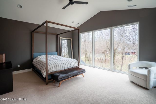 2803 Rivers Edge Rd, Louisville, KY 40222