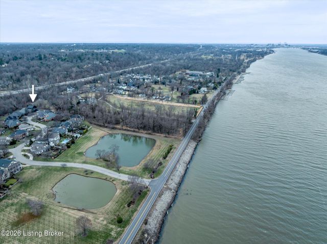 2803 Rivers Edge Rd, Louisville, KY 40222