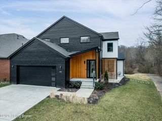 2803 Rivers Edge Rd, Louisville, KY 40222