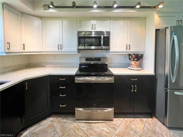 211 White Pelican DR, Upper Captiva, FL 33924