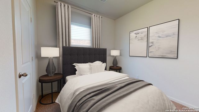 121 Dionicio Loop, Seguin, TX 78155