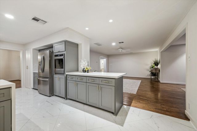 4111 Martinshire Drive, Houston, TX 77025