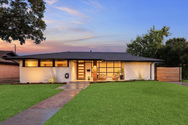 4111 Martinshire Drive, Houston, TX 77025