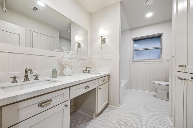 4111 Martinshire Drive, Houston, TX 77025