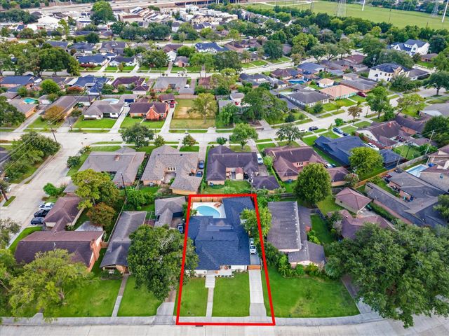 4111 Martinshire Drive, Houston, TX 77025