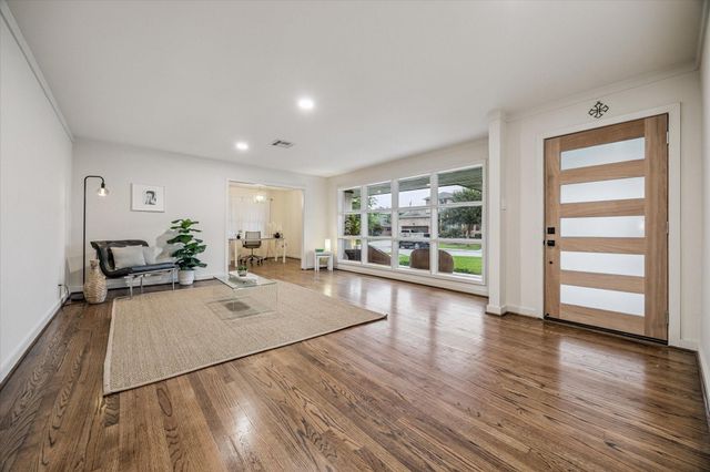 4111 Martinshire Drive, Houston, TX 77025