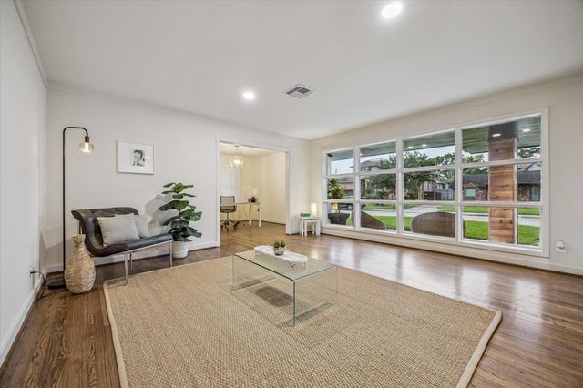 4111 Martinshire Drive, Houston, TX 77025