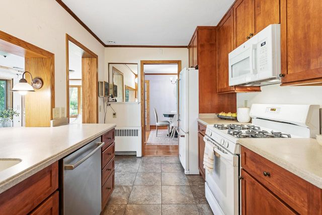 115 W Green Tree ROAD, Glendale, WI 53217