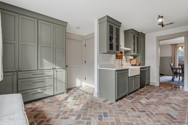 17079 Gina Lane, Gulfport, MS 39503