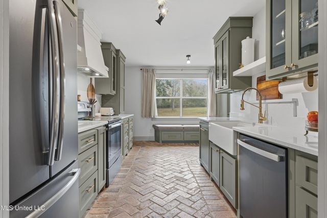 17079 Gina Lane, Gulfport, MS 39503