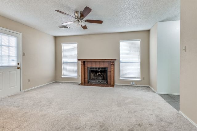 2617 Isbella Drive, Grand Prairie, TX 75052
