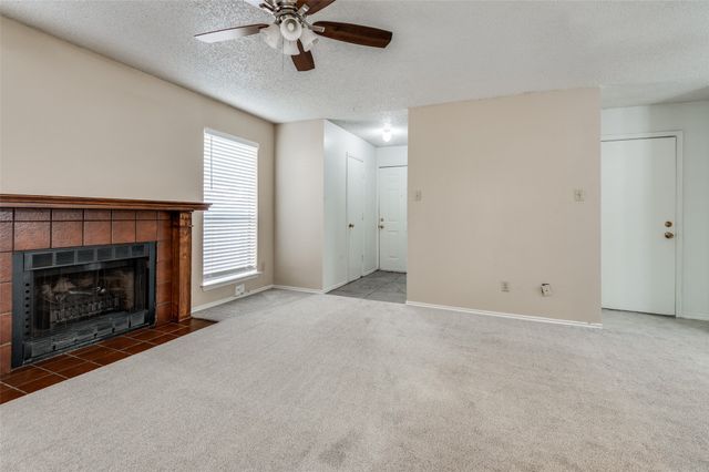2617 Isbella Drive, Grand Prairie, TX 75052