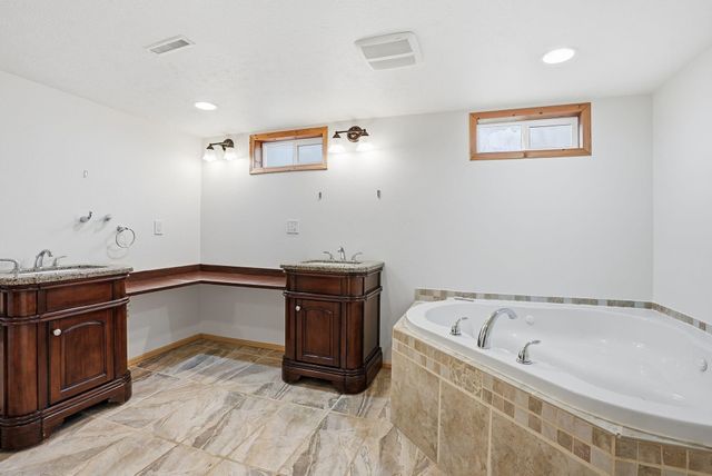 7505 N Altamont St, Spokane, WA 99217