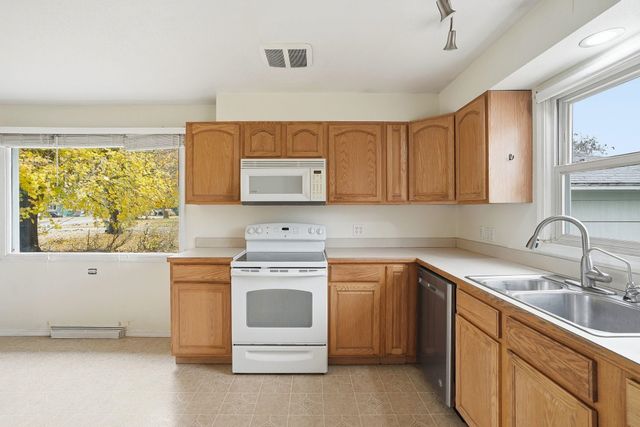 7505 N Altamont St, Spokane, WA 99217