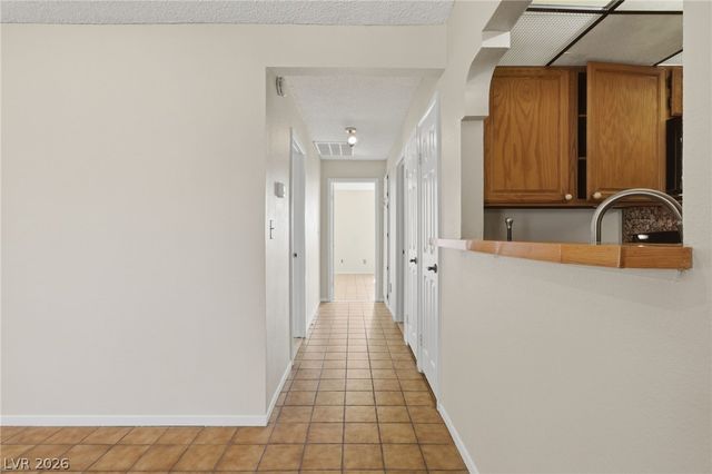 1751 East Reno Avenue 221, Las Vegas, NV 89119