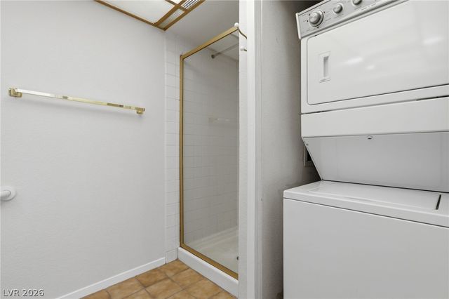 1751 East Reno Avenue 221, Las Vegas, NV 89119