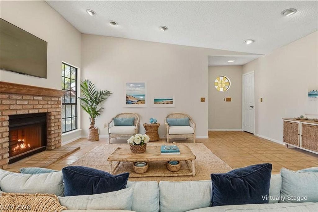 1751 East Reno Avenue 221, Las Vegas, NV 89119 — photo 3