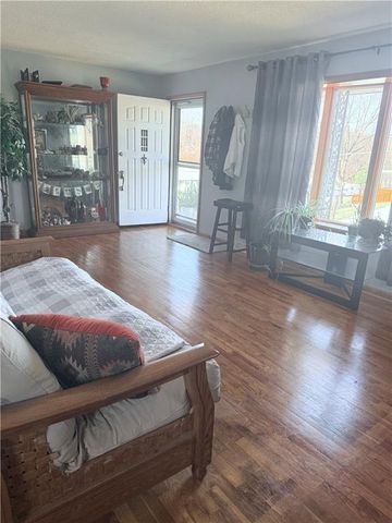 2520 Westminister Lane, St Joseph, MO 64503