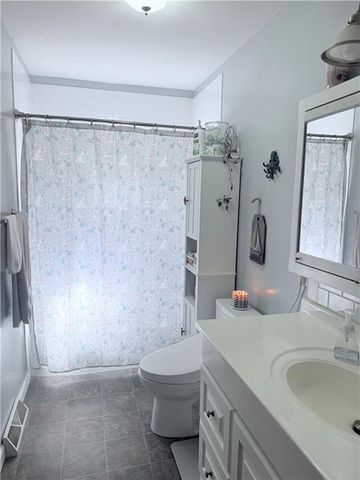 2520 Westminister Lane, St Joseph, MO 64503