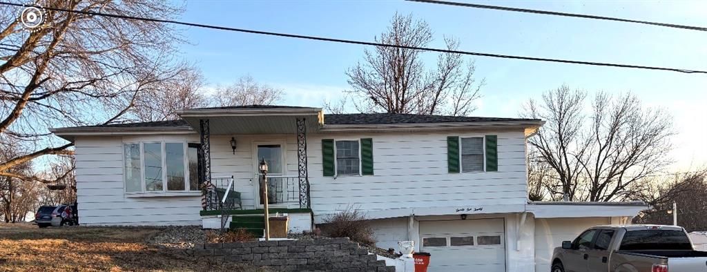 2520 Westminister Lane, St Joseph, MO 64503