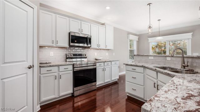 10252 Summersweet Way, Plain City, OH 43064