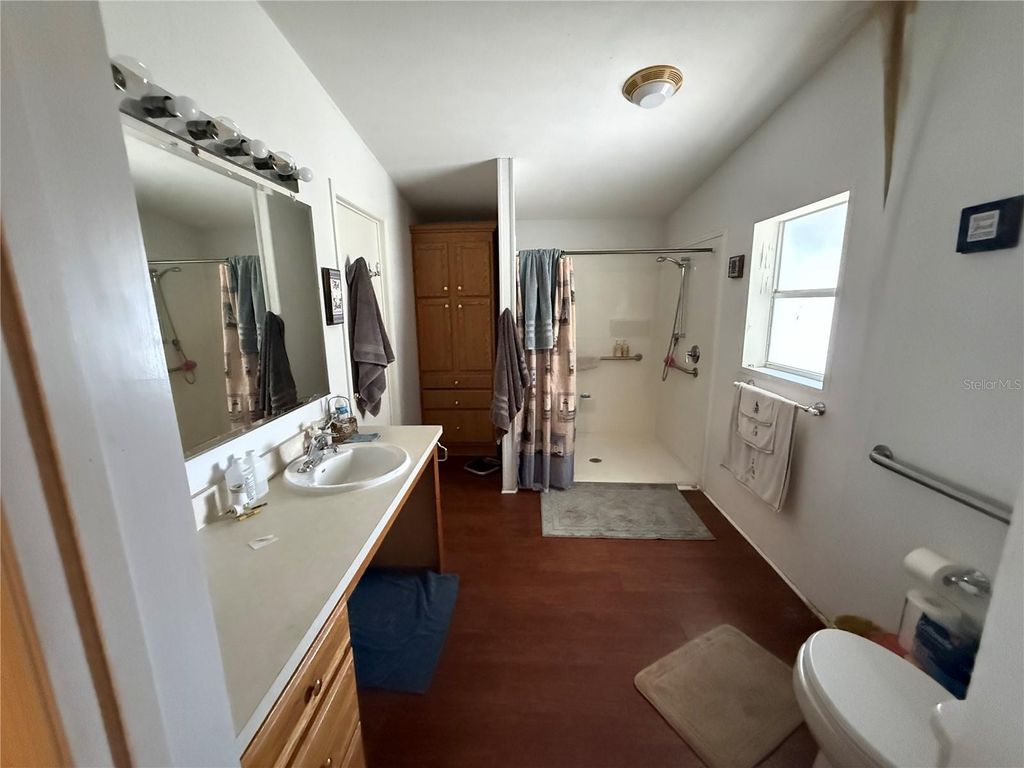 Image 17 of property listing at 301 GOLDEN TRAIL, Lake Placid, FL 33852