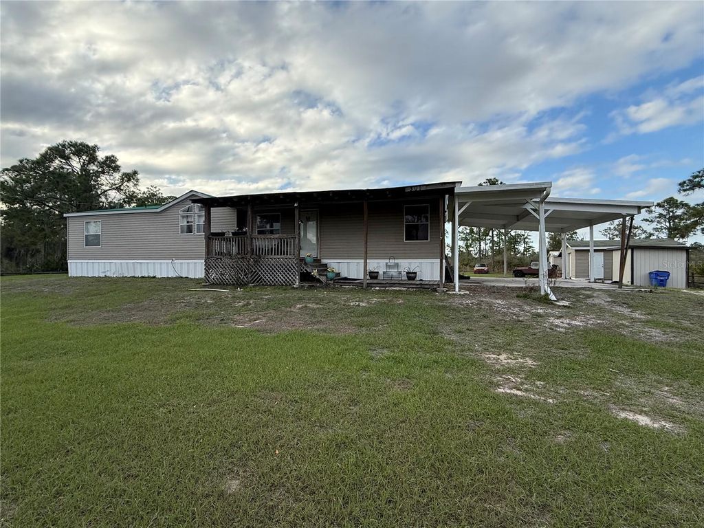 Image 18 of property listing at 301 GOLDEN TRAIL, Lake Placid, FL 33852