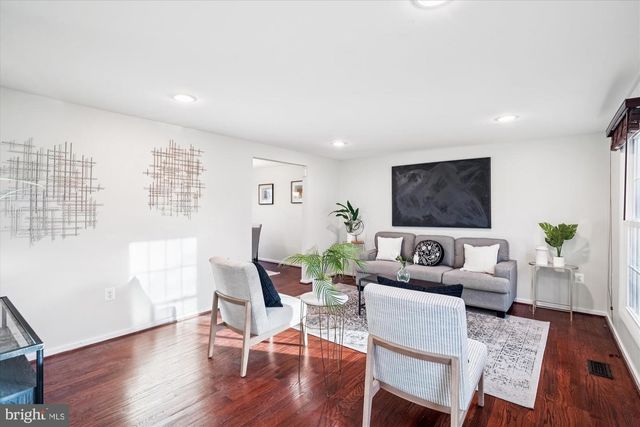 8414 CLAY DR, Fort Washington, MD 20744