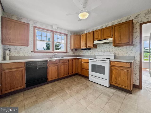 327 W PARK DR, Bridgeton, NJ 08302