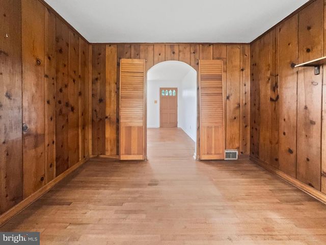 327 W PARK DR, Bridgeton, NJ 08302