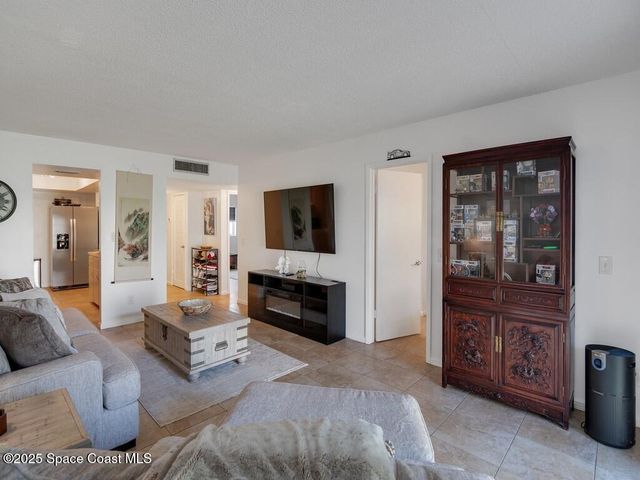 1166 6th Avenue B3, Vero Beach, FL 32960