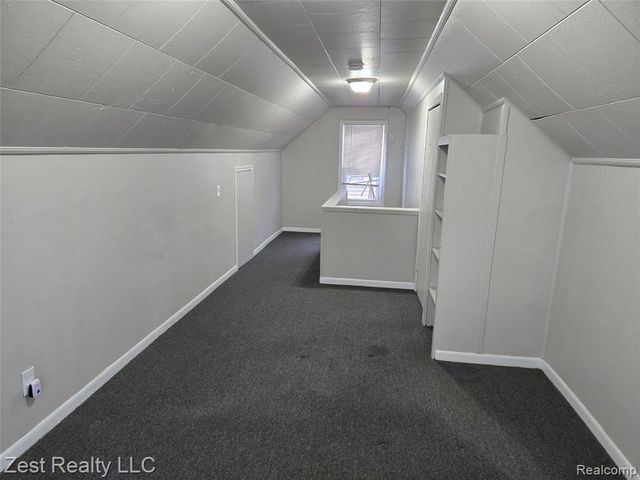 19928 Santa Barbara Drive, Detroit, MI 48221