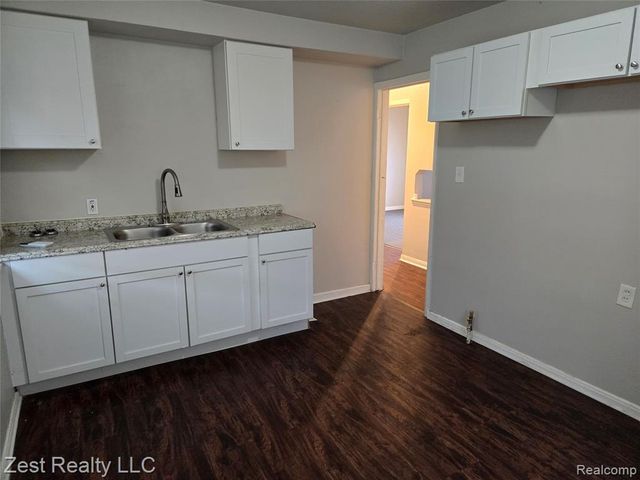 19928 Santa Barbara Drive, Detroit, MI 48221