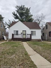 19928 Santa Barbara Drive, Detroit, MI 48221