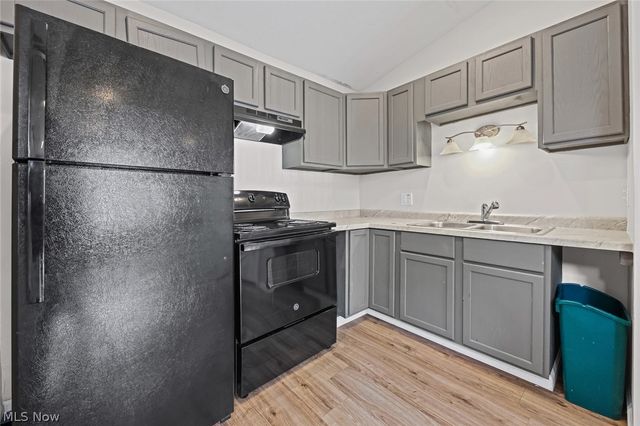 1208-1210 Bellows Street, Akron, OH 44301