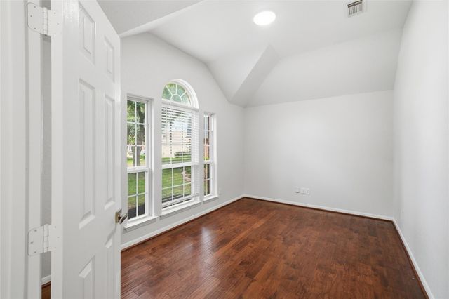 9523 Denfield Court, Houston, TX 77070