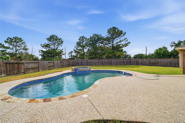 9523 Denfield Court, Houston, TX 77070