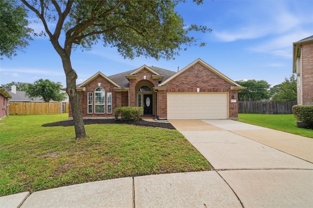 9523 Denfield Court, Houston, TX 77070