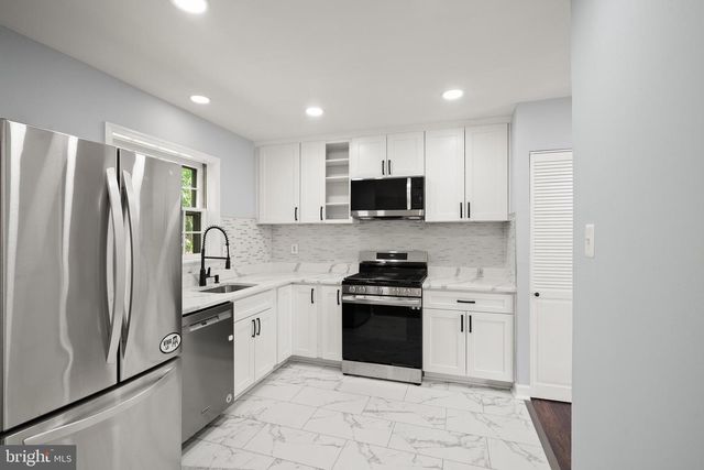 14832 SMETHWICK PL, Centreville, VA 20120