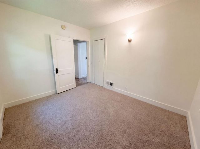 2715 Irving Avenue N, Minneapolis, MN 55411