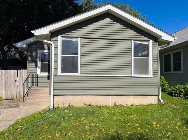 2715 Irving Avenue N, Minneapolis, MN 55411