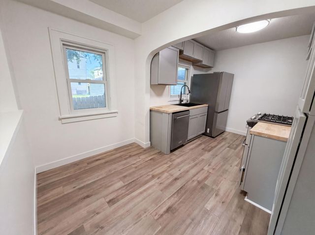 2715 Irving Avenue N, Minneapolis, MN 55411