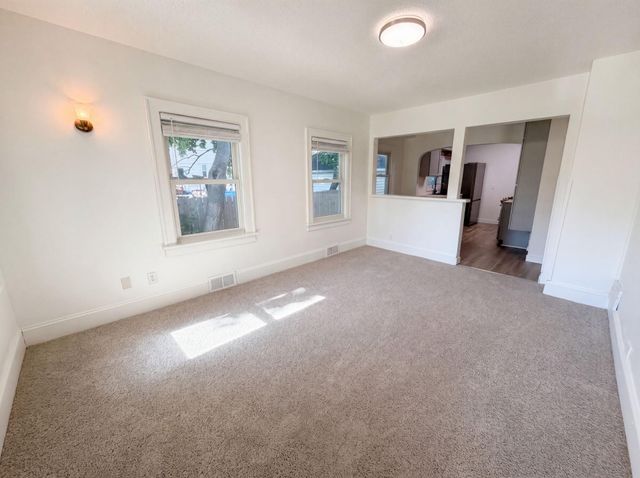 2715 Irving Avenue N, Minneapolis, MN 55411