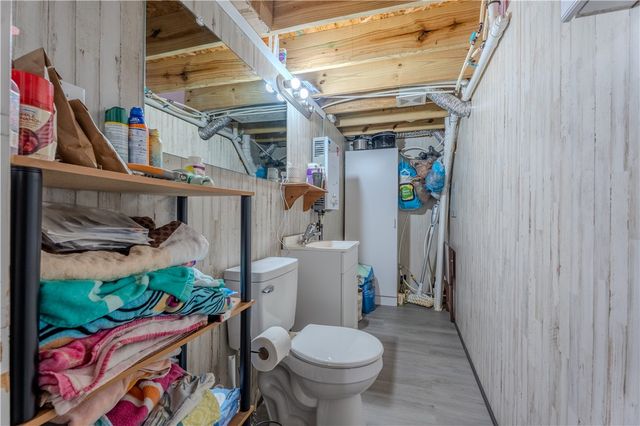 370 N Port Bass Drive, Fair Play, SC 29643