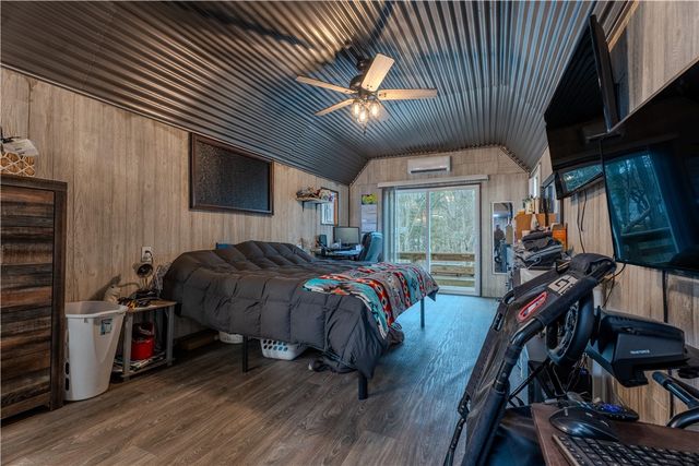 370 N Port Bass Drive, Fair Play, SC 29643