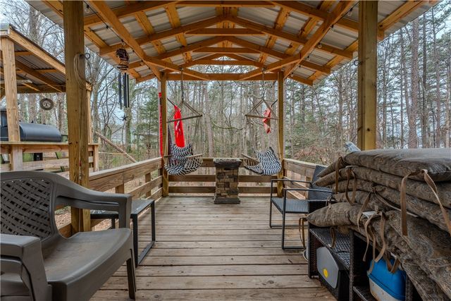 370 N Port Bass Drive, Fair Play, SC 29643