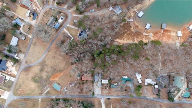 370 N Port Bass Drive, Fair Play, SC 29643