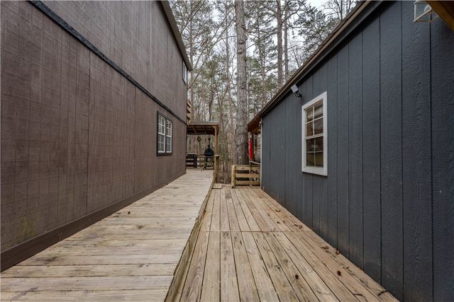 370 N Port Bass Drive, Fair Play, SC 29643